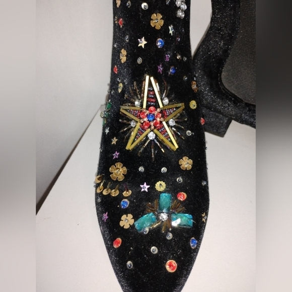 BLACK VELVET BETSEY JOHNSON JAX BOOTIES - Picture 10 of 11